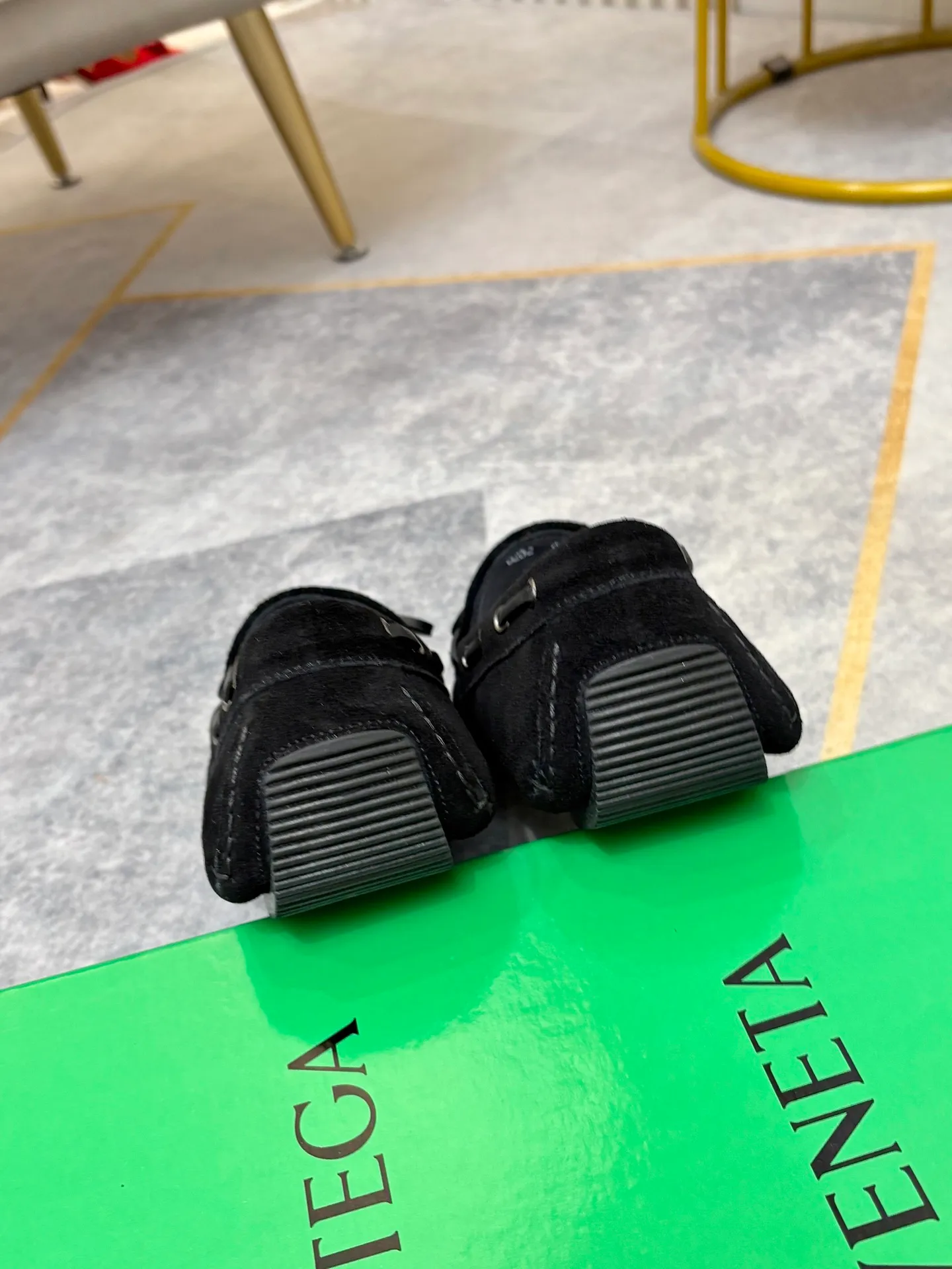 P420💰 (Niu Li + Niu Pad) [BV] The latest hot style‼ ️Casual men's shoes, uppers imported first-layer cowhide ➕Full imported cowhide lining✔️Exquisite workmanship, excellent foot feel, special rubber soles✔️, cool and fashionable, the latest fashion, fashionable outsole, hurry up.  Code number: 38-44 (can be customized to 37.45, non-refundable)